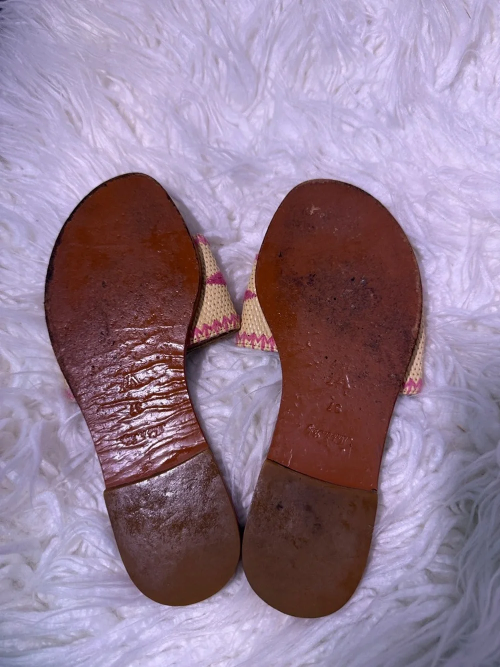 Louis Vuitton Pink / tan Raffia Monogram Slide Sandals 37 or 6.5 to 7 women’s - Picture 8 of 9